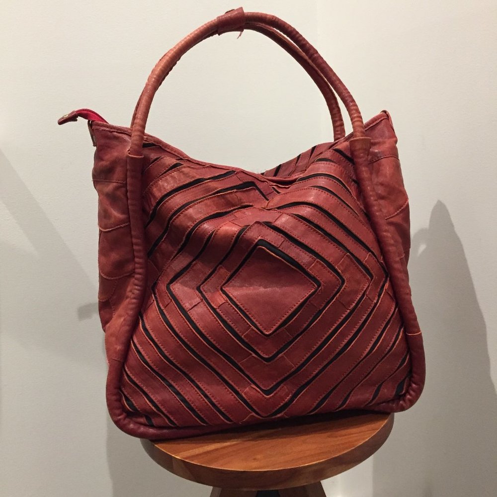Monserat De Lucca Benecio Red Tote